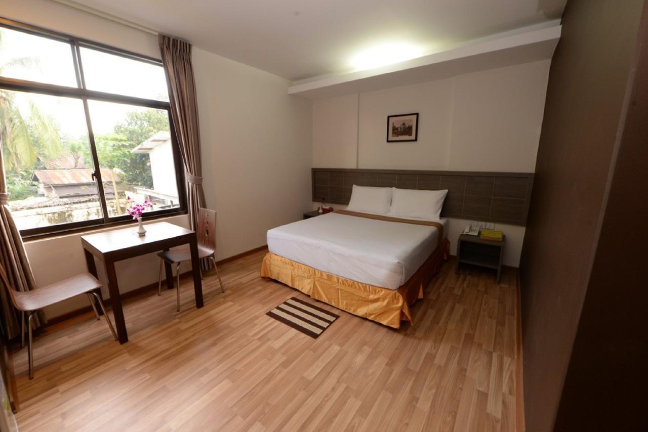 Min Nandar Garden Hotel Thanlyin Екстериор снимка
