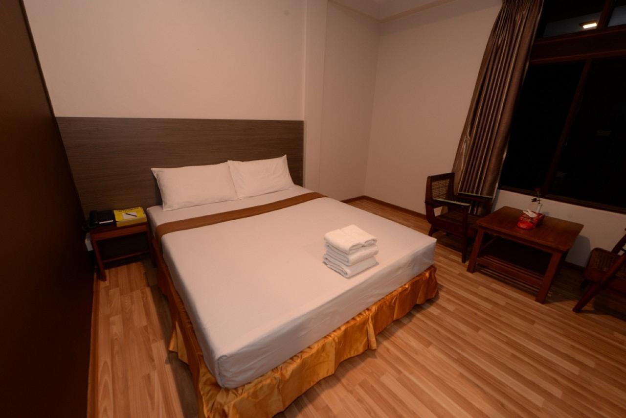 Min Nandar Garden Hotel Thanlyin Екстериор снимка