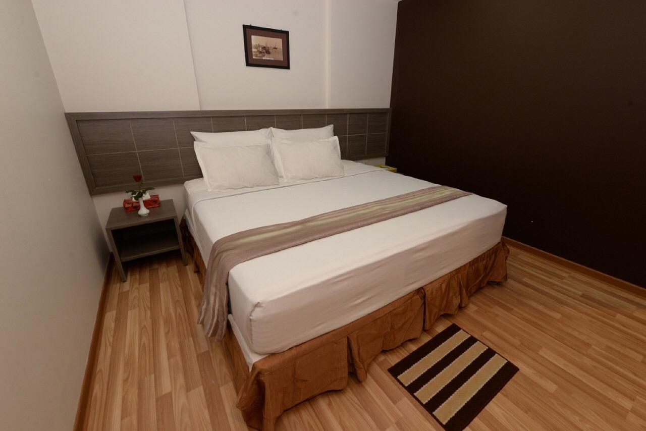 Min Nandar Garden Hotel Thanlyin Екстериор снимка