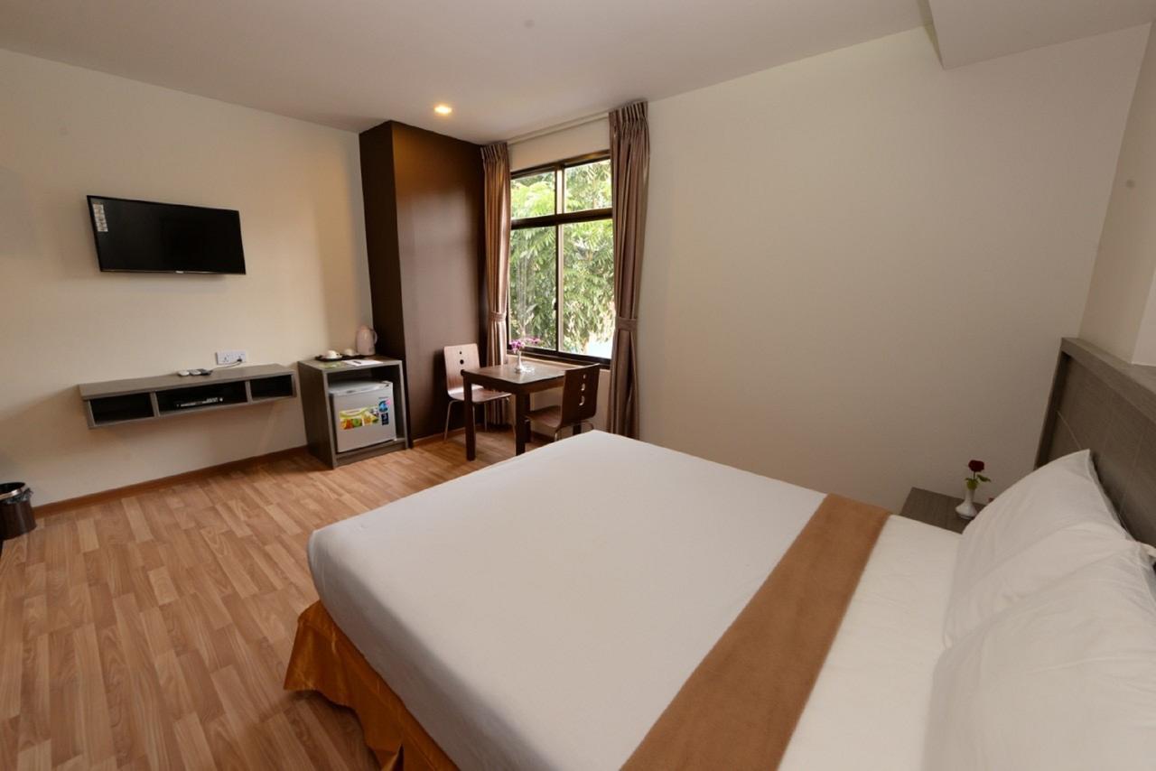 Min Nandar Garden Hotel Thanlyin Екстериор снимка