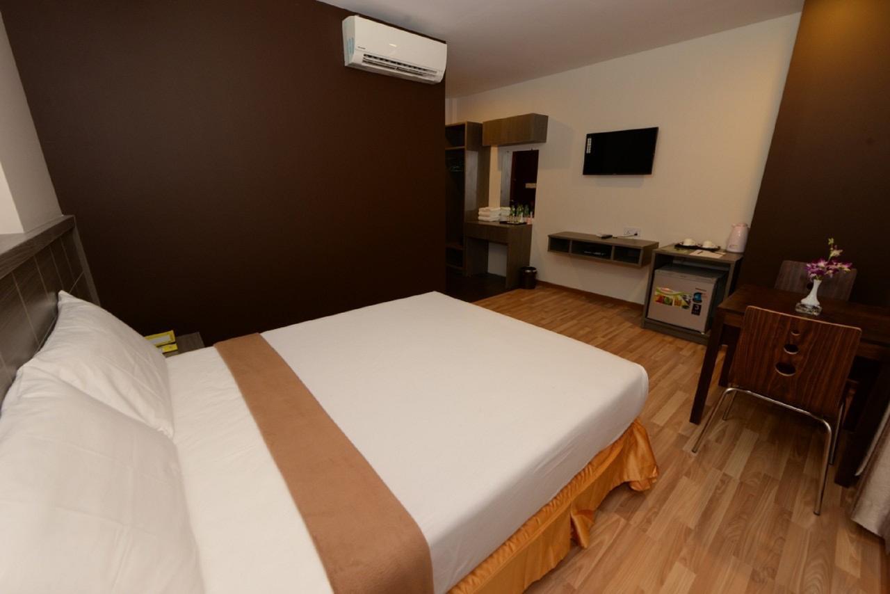 Min Nandar Garden Hotel Thanlyin Екстериор снимка
