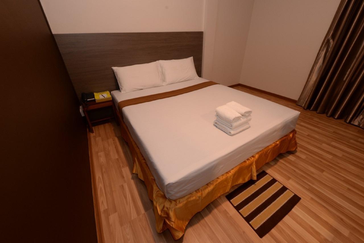 Min Nandar Garden Hotel Thanlyin Екстериор снимка