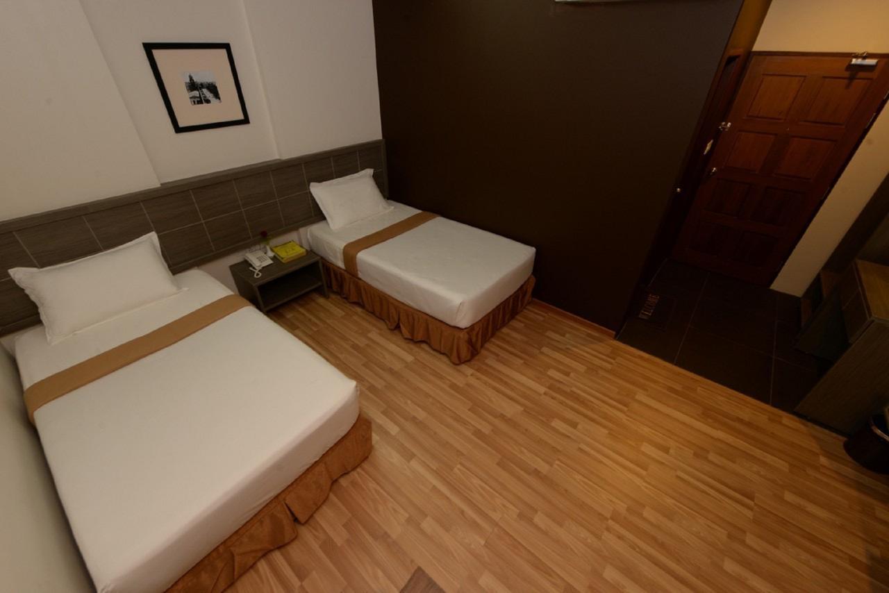 Min Nandar Garden Hotel Thanlyin Екстериор снимка