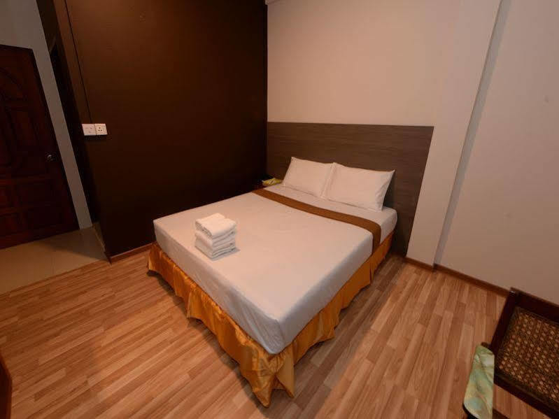 Min Nandar Garden Hotel Thanlyin Екстериор снимка